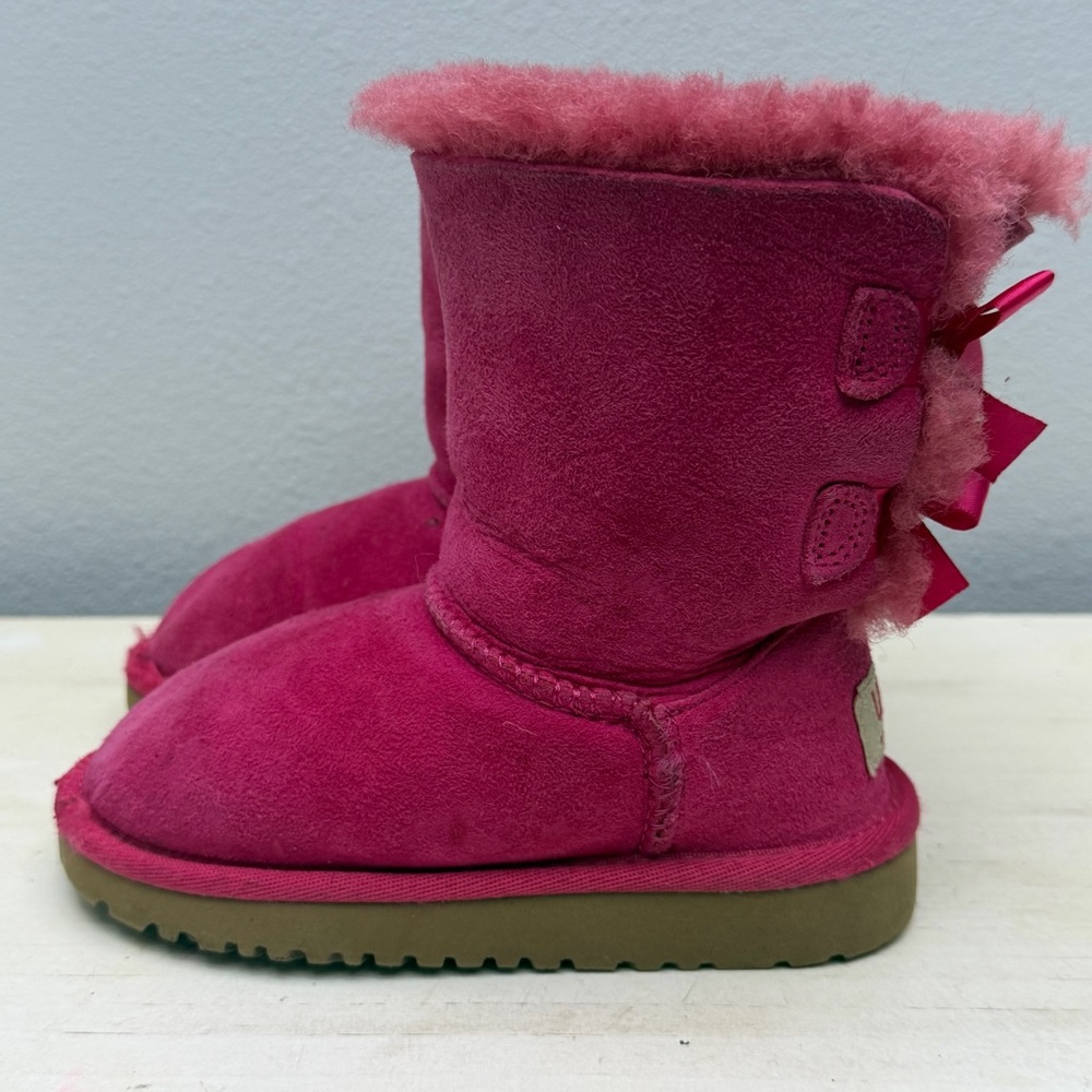Ugg Pink Suede Bailey Bow Short Boots Size 9